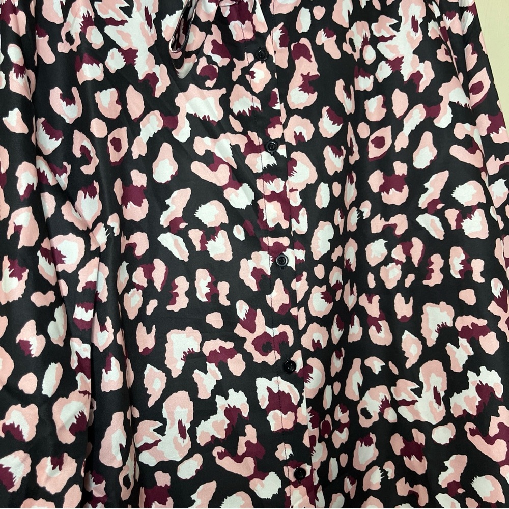 Charlie Paige Pink and Black Animal Print Blouse - Picture 10 of 11